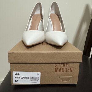 size 12m Steve Madden Noir white high heels